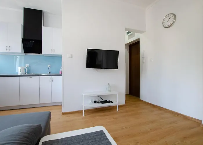 Pod Muralem - Little Heaven * ウストカ